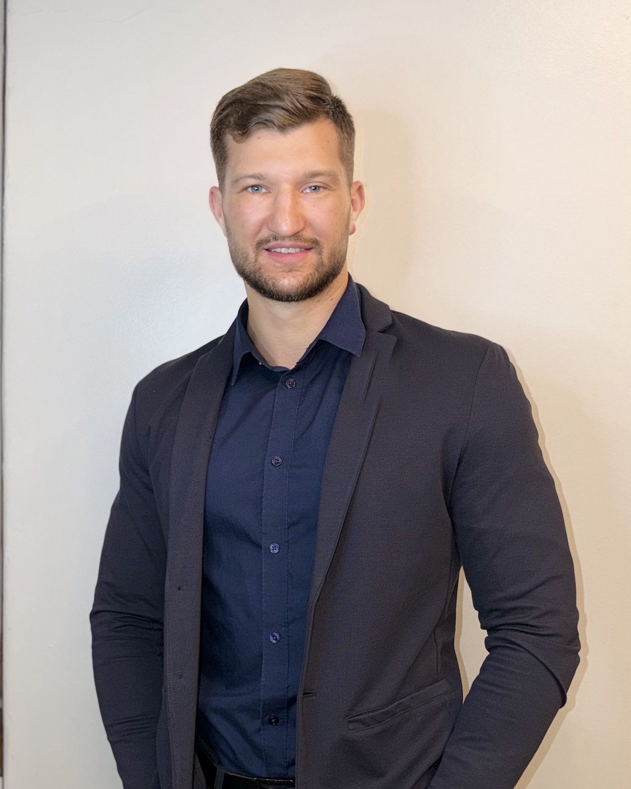 Denys Merkulov, real estate agent and advisor, Asunción